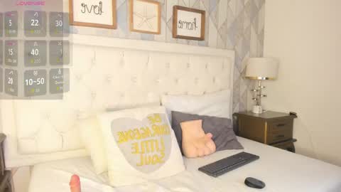 luna forever7 online show from May 21, 8:15 pm