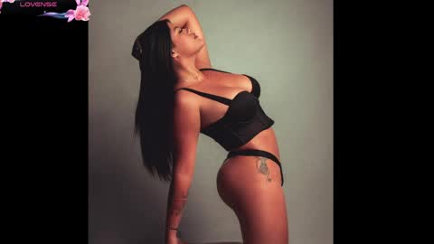 Luna Taylors online show from April 1, 1:41 pm