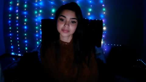 luna_velvet7 online show from May 19, 3:24 am