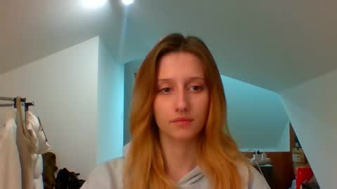 L U N A  online show from December 27, 5:59 pm