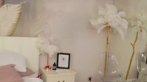 Luna online show from March 2, 7:15 am