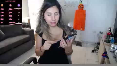 lunagardners online show from October 3, 8:17 pm