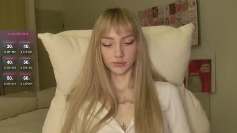 Luna online show from March 5, 6:50 pm