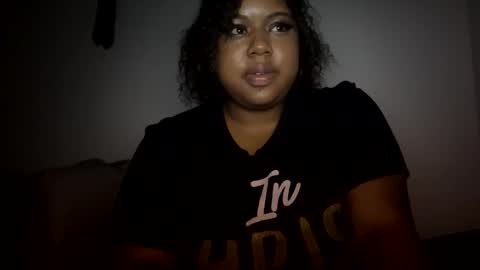 lunamoth00 online show from February 20, 4:42 pm