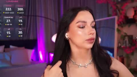 Luna  next streams Mon Fri Sat Sun 8pm-5am gmt0 online show from September 19, 8:23 pm