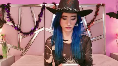Snapshot of lunapagee chatting on October 18, 9:52 pm Luna Page online show from October 18, 9:52 pm