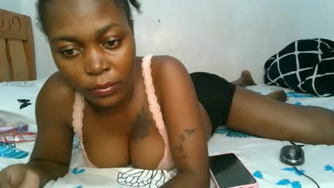 lunargoddess45 online show from November 27, 7:32 pm