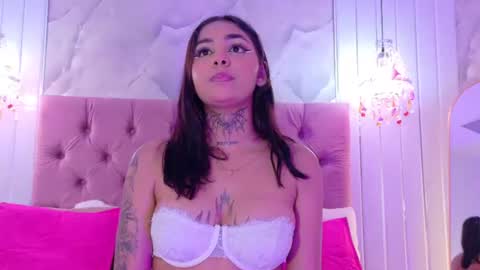 LunaRose-Next Stream at 0545hs GMT online show from August 4, 2:40 am