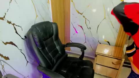 LunaSmithyl online show from May 15, 11:01 pm