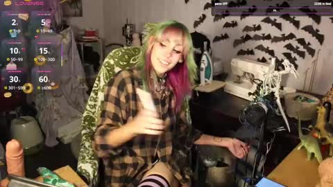 ..LunaSparkles. online show from October 18, 5:00 am