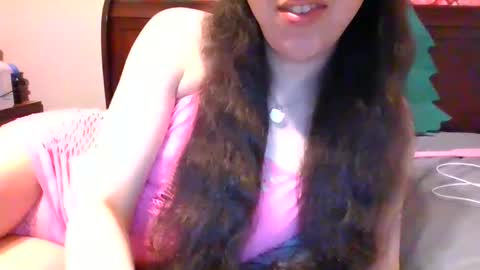 Snapshot of lunastclaire chatting on December 10, 2:05 am Onlyfans LunaMichelly Snapchat LunaStClaire Instagram LunaMeShell Twitter LunaStClaire online show from December 10, 2:05 am
