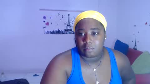 luna thaylor online show from December 6, 7:06 pm