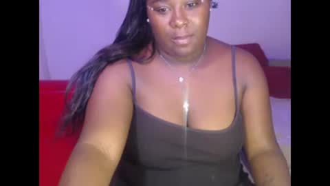 luna thaylor online show from December 4, 6:22 pm