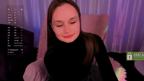 Snapshot of lunavibee chatting on October 4, 9:45 pm Luna online show from October 4, 9:45 pm