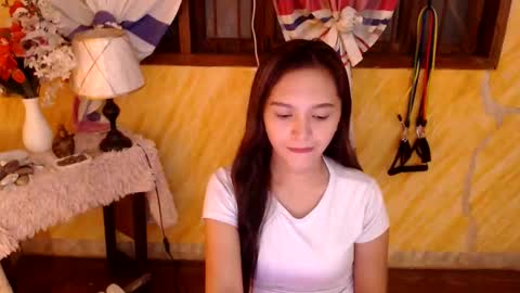 lunawinks_ online show from March 28, 5:03 pm