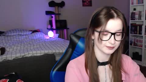 LunaXcherry online show from March 30, 6:19 pm