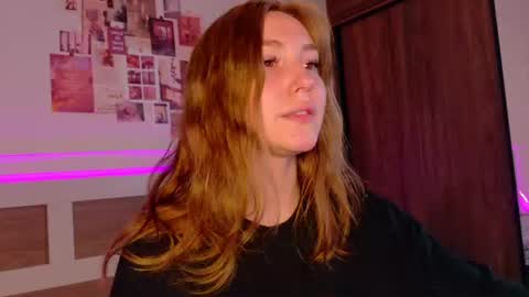 Alena online show from June 25, 2:52 am