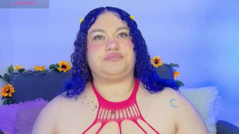 L U N I T A  online show from March 26, 6:08 am