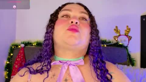 L U N I T A  online show from December 4, 4:12 am