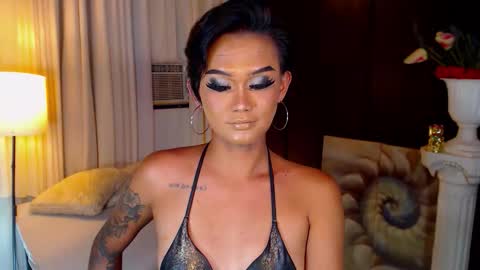 AdriannaFowks online show from April 12, 7:45 am