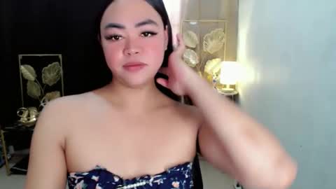 Trina online show from May 6, 2:39 am
