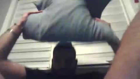 lusty eyes online show from April 1, 4:46 am