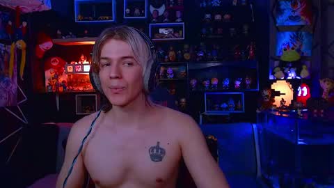 lustymatt online show from December 14, 2:40 am