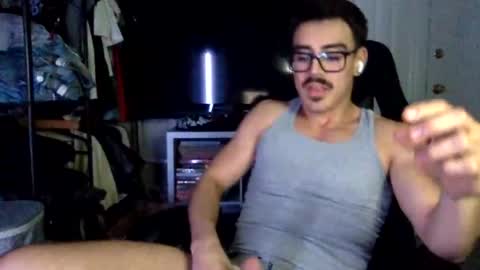luvrboy77 online show from June 24, 7:26 am