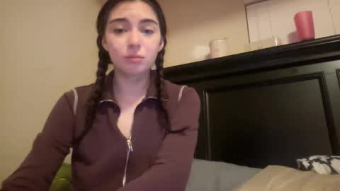 luvrxstarx online show from March 15, 6:18 am