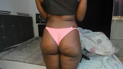 luxedollxoxoo online show from January 11, 5:46 am