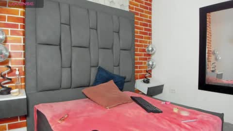 luxuryheavenn online show from May 12, 8:29 pm
