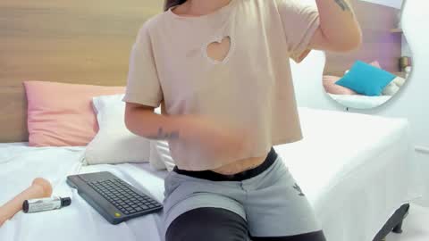 Luz online show from February 6, 1:03 pm