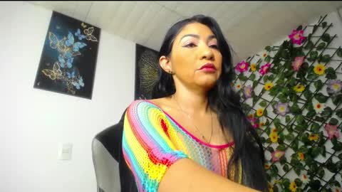 luzcastillo07 online show from November 25, 5:28 am