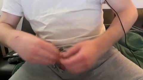 lvernon805 online show from March 11, 5:35 pm