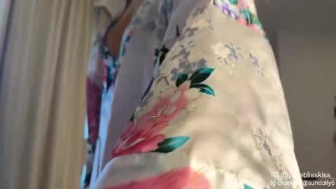 lxsundolyxl_ online show from March 12, 4:16 am