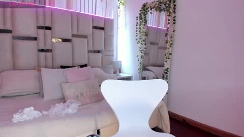 lya_brown online show from November 24, 11:53 am