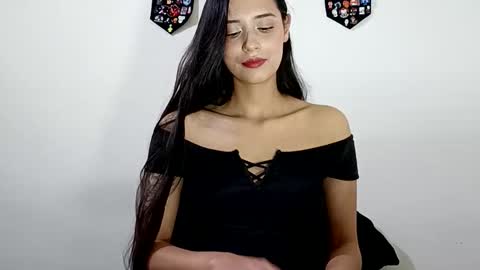 lyla online show from March 6, 3:49 am