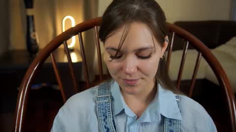 hi im Lyle online show from March 5, 6:12 am