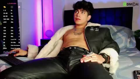 Lyle Bennett Freelance Model online show from February 6, 1:25 pm