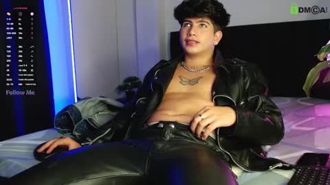 Snapshot of lylebennett_ chatting on October 4, 2:04 pm Lyle Bennett Freelance Model online show from October 4, 2:04 pm