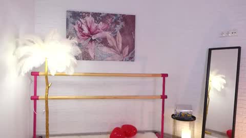 Snapshot of lyly_loveyou chatting on February 14, 5:41 am Lyly online show from February 14, 5:41 am