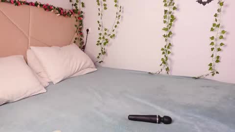 Snapshot of lyly_loveyou chatting on October 14, 5:32 am Lyly online show from October 14, 5:32 am