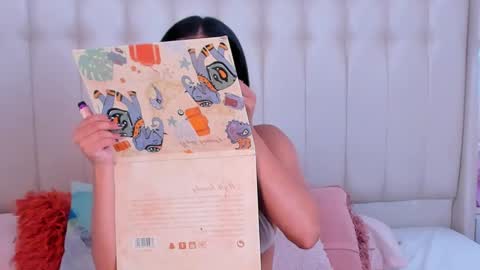 Lyn online show from November 11, 11:23 am