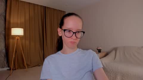 Sara online show from October 26, 4:50 pm