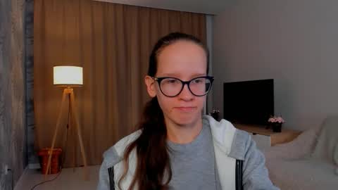 Sara online show from September 14, 4:52 pm