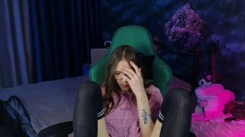 m1shq online show from February 14, 2:42 pm