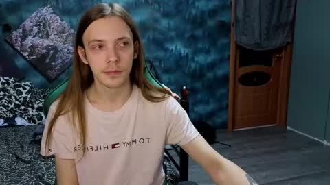 Snapshot of m1shq chatting on March 7, 12:04 am m1shq online show from March 7, 12:04 am