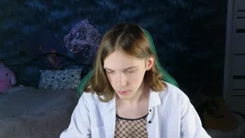 m1shq online show from November 22, 7:01 pm