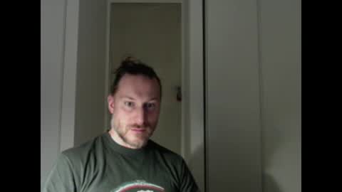 m4rduk online show from March 2, 4:39 am