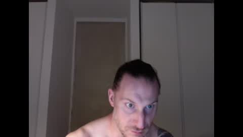Snapshot of m4rduk81 chatting on October 20, 7:08 pm m4rduk online show from October 20, 7:08 pm